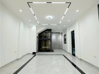 Nhà định công  thang máy  gara ô tô  kinh doanh sầm uất  hơn 13 tỷ