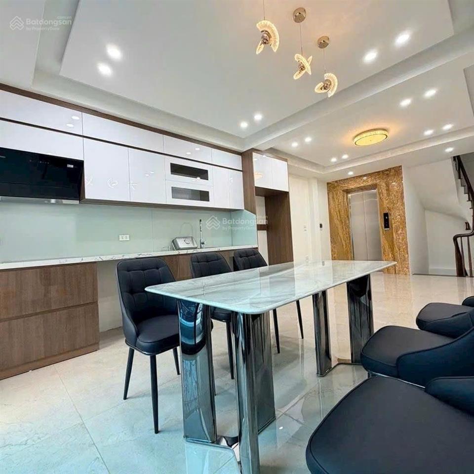 Nhà phân lô quân đội  thang máy  gara ô tô  nhỉnh 17 tỷ