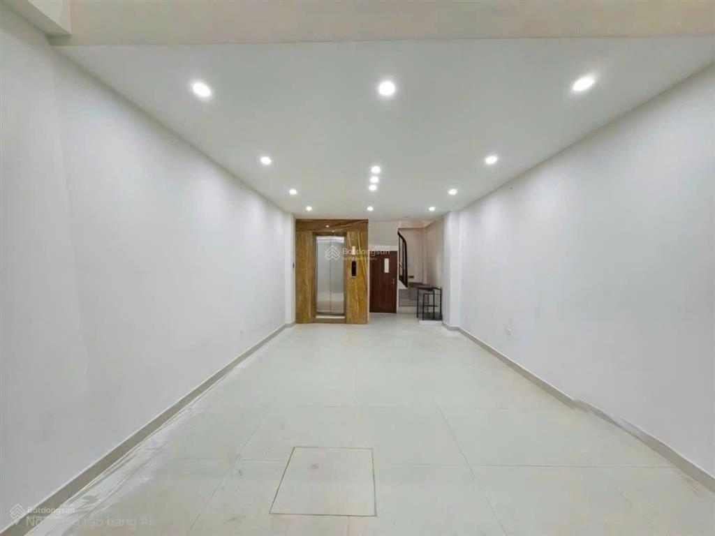 Nhà phân lô quân đội  thang máy  gara ô tô  nhỉnh 17 tỷ