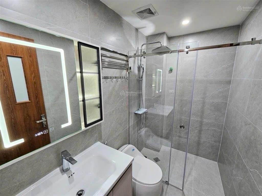Nhà phân lô quân đội  thang máy  gara ô tô  nhỉnh 17 tỷ
