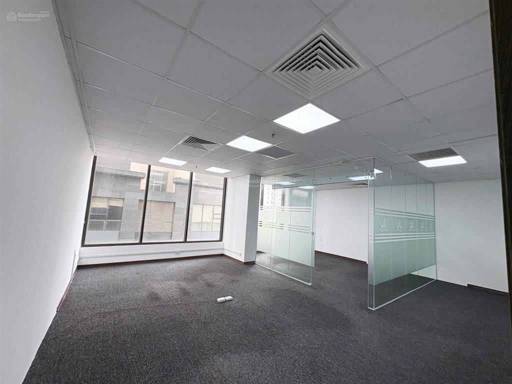Cho thuê văn phòng tại n03t7 ngoại giao đoàn, 51m2.