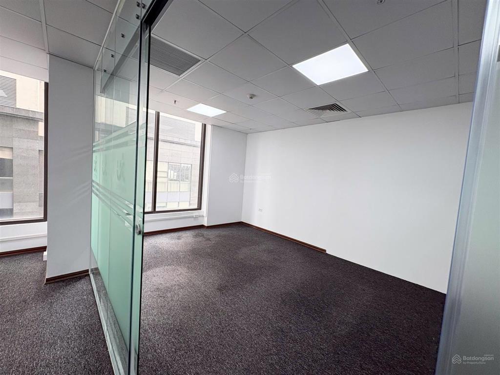 Cho thuê văn phòng tại n03t7 ngoại giao đoàn, 51m2.