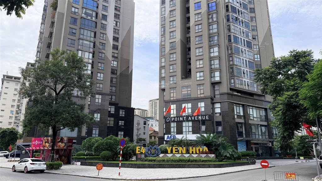 Văn phòng 128.5 m2 tại toà yên hoà park view, 03 vũ phạm hàm cho thuê.