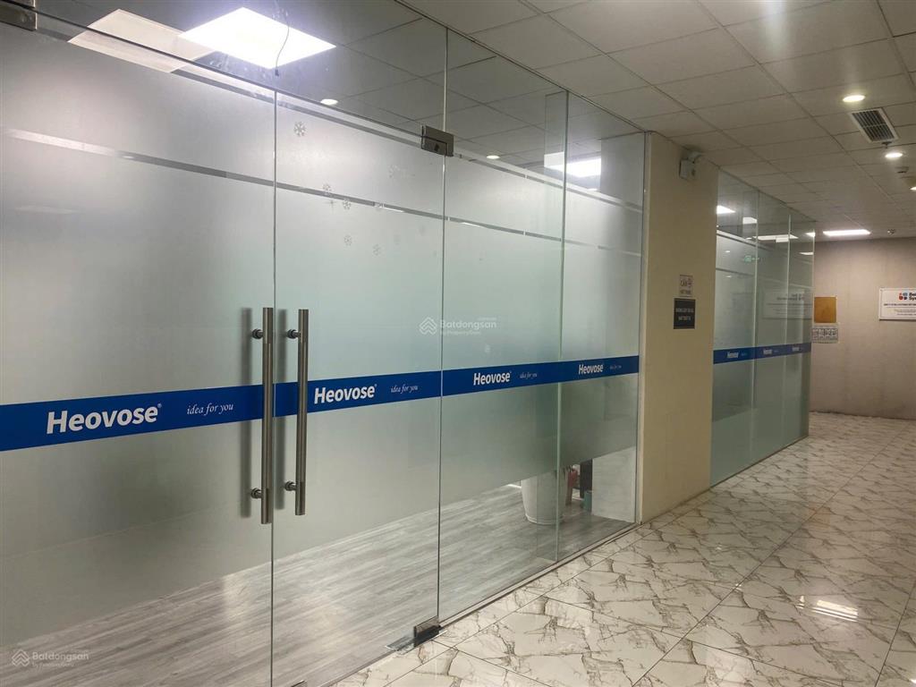 Văn phòng 128.5 m2 tại toà yên hoà park view, 03 vũ phạm hàm cho thuê.