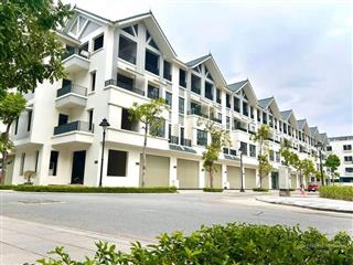Căn view công viên 100m2  đông nam, gần hồ & trường quốc tế vị trí đẹp khu. giá 15 tỷ
