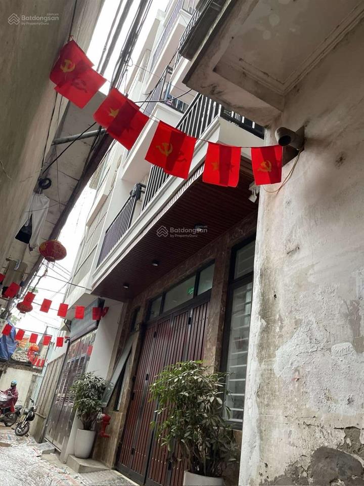 Chính chủ 100% cần bán nhà ccmn chdv tại ngõ 66 võng thị tây hồ, dt 97m2 , mt 5,7m, 21 phòng. 35 tỷ