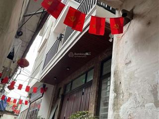 Chính chủ bán toà nhà chung cư mi ni tại ngõ 66 võng thị dt 96,9 m2 , mt 5,7m, 21 pkk, . giá 35 tỷ