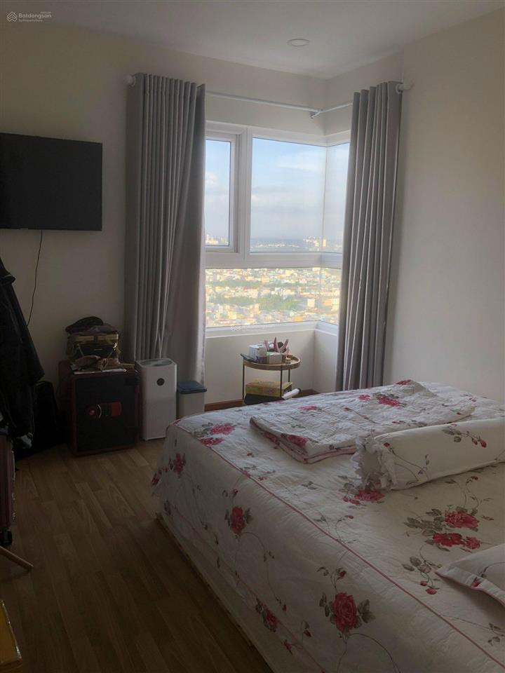 Chính chủ cho thuê căn hộ diamond riverside 3pn đầy đủ nội thất, view quận 1 lầu 25 thoáng mát