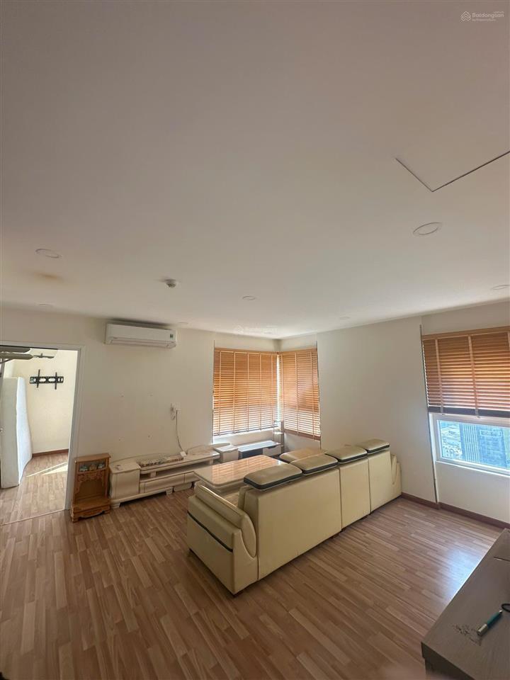 Cho thuê căn hộ 3pn diamond riverside  lầu 25, view quận 1 đầy đủ nội thất