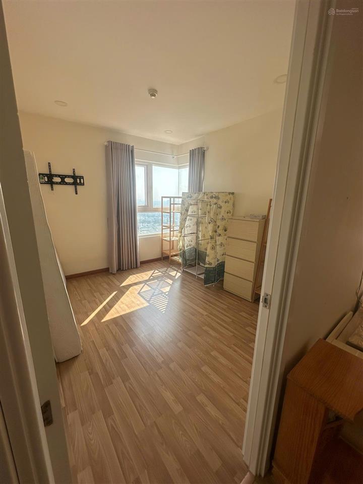 Cho thuê căn hộ diamond riverside cho thuê 3pn full nt, lầu thoáng, view đẹp