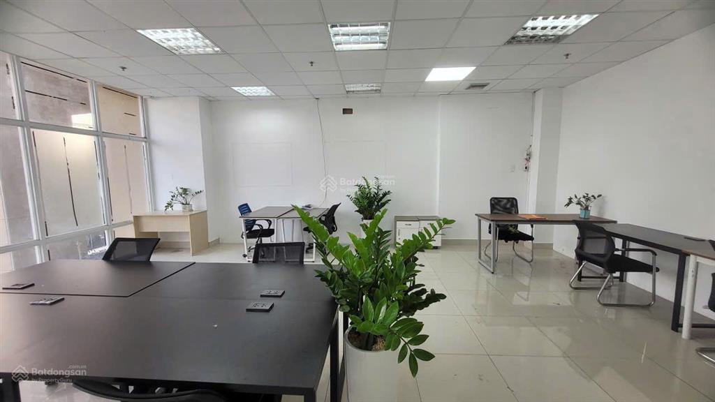 Khu văn phòng chuyên nghiệp tân phú 42m2  tầng 1  veiw đường lớntại topaz garden (1015 nhân sự)