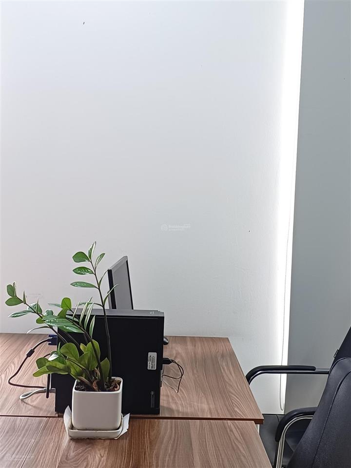 Chỗ ngồi làm việc linh hoạt cá nhân 1 người. tầng trệt  view đẹp  giá tốt tân phú hcm