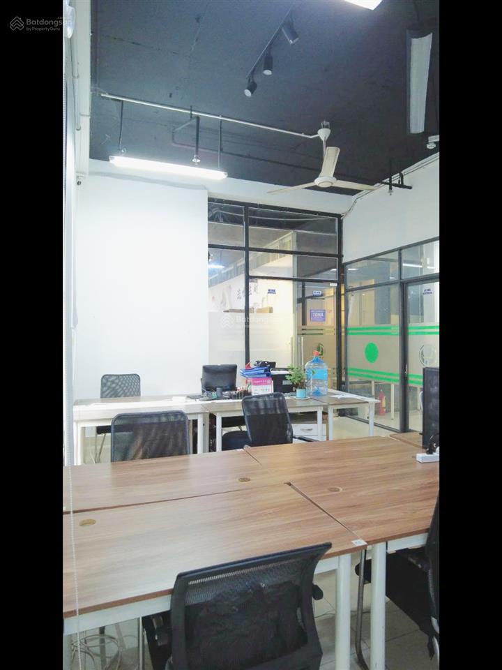Chỗ ngồi làm việc tại topaz tân phú. giá hạt rẻ. chỉ từ 800.000đ/th. (cho 1 team 5 người)