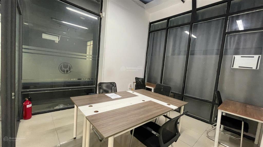 Văn phòng tiện nghi trọn gói  15m2 topaz garden, tân phú. miễn phí đăng ký kinh doanh  6,2tr/th