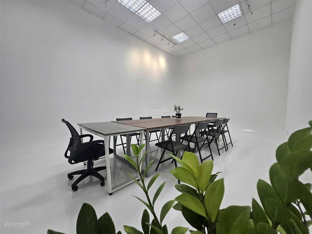 Chỗ ngồi làm việc 1 người ở trung tâm sài gòn tại topaz city q8. giá rẻ chỉ từ 1.680 k  2.000k/th