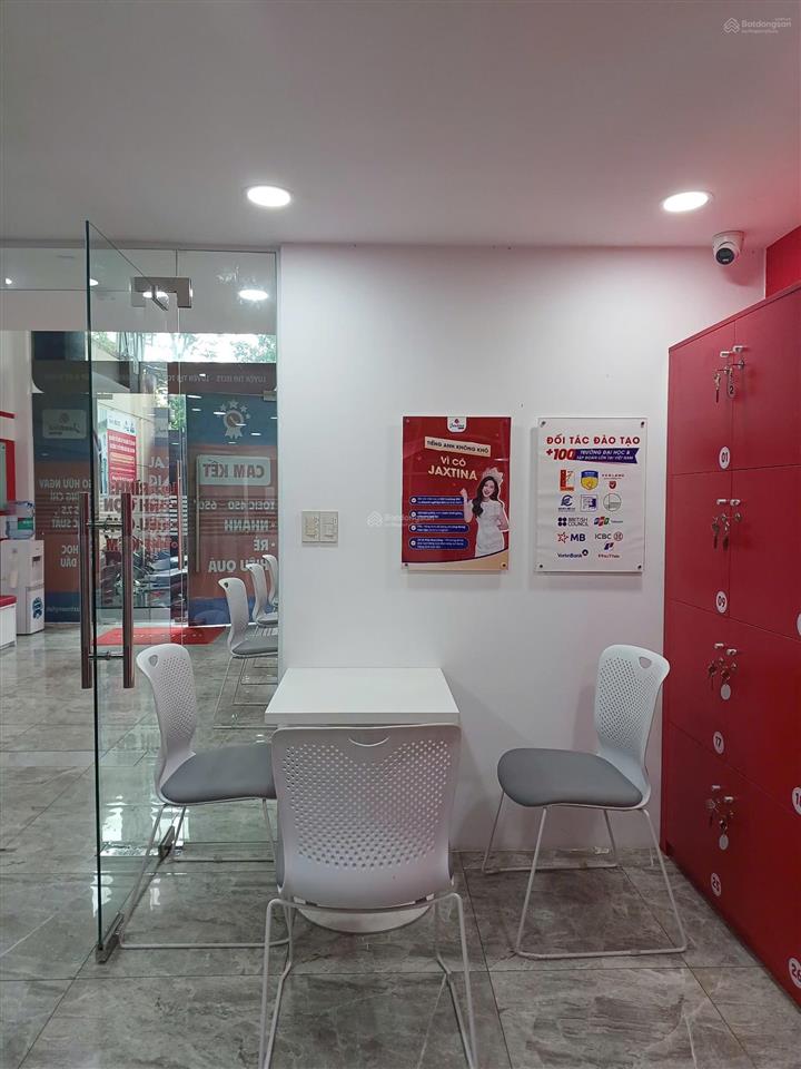 Chỗ ngồi làm việc phòng riêng tại quận 5  vị trí siêu trung tâm  trọn gói chỉ 2tr/th