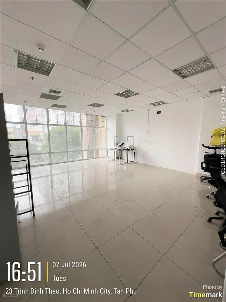 Văn phòng riêng 42m²  cho 512 nhân sự. tại topaz garden, tân phú