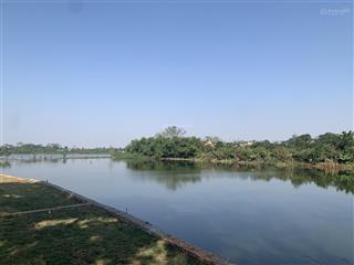 Bán gấp trong tháng 4 lô đất 140m2 view hồ trục chính phú cát, gần legacy, phenika, cách metro 1km