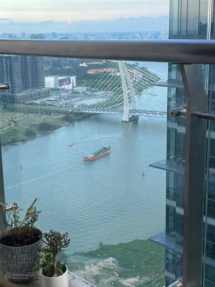 Vinhomes golden river  căn 2pn giá tốt tháng 01/2026