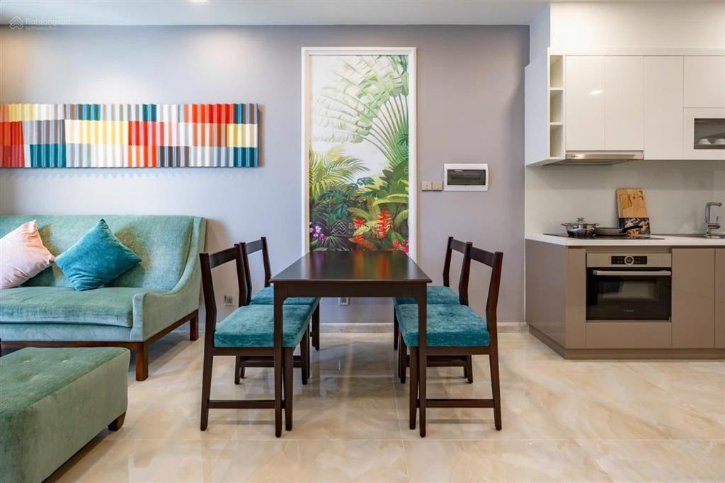 Vinhomes golden river  căn 1pn giá chỉ 20 triệu / tháng view sông. 0906 322 *** linh xem pass 24/7