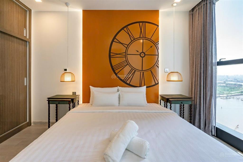 Vinhomes golden river  căn 1pn giá chỉ 20 triệu / tháng view sông. 0906 322 *** linh xem pass 24/7