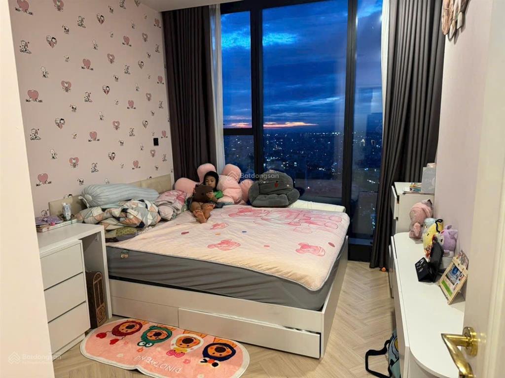 Bán 3pn 110m2 a14402 tại vinhomes golden river ba son, 26 tỷ sổ hồng nội thất cao cấp 0906 322 ***