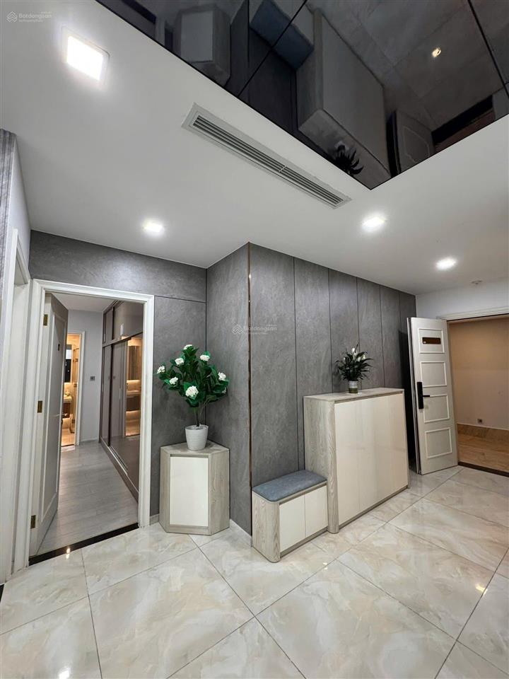 Cần bán gấp căn hộ 2pn, 2wc giá tốt chỉ 12 tỷ tại vinhomes golden river ba son, 78m2, quận 1