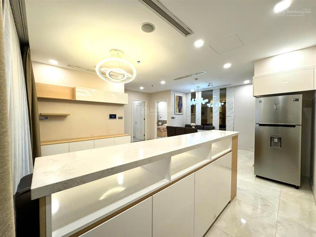 (giá tốt) vinhomes golden river  căn 4pn 160m2 giá chỉ 69 triệu/ tháng.  em linh 0906 322 ***