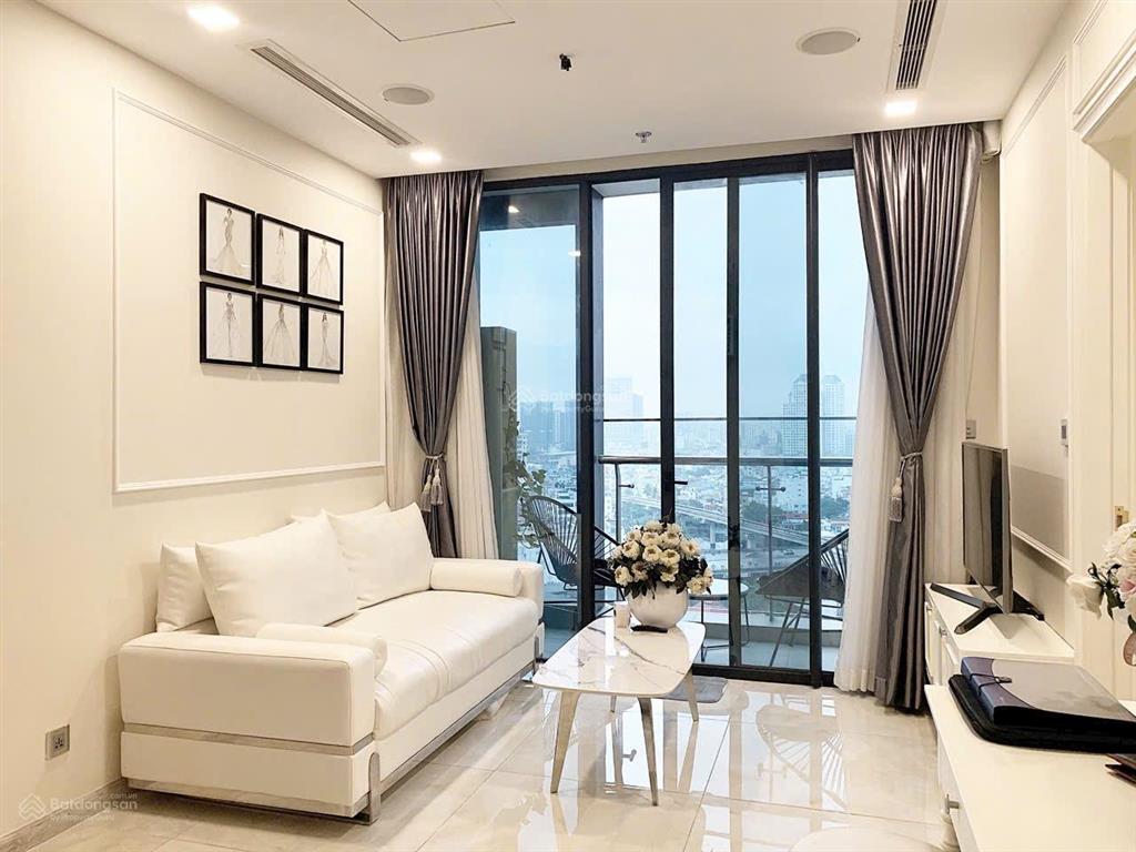 Bán gấp căn 2pn 2wc 70m2 vinhomes golden river (ba son) q1 view landmark 81 sẵn sổ hồng