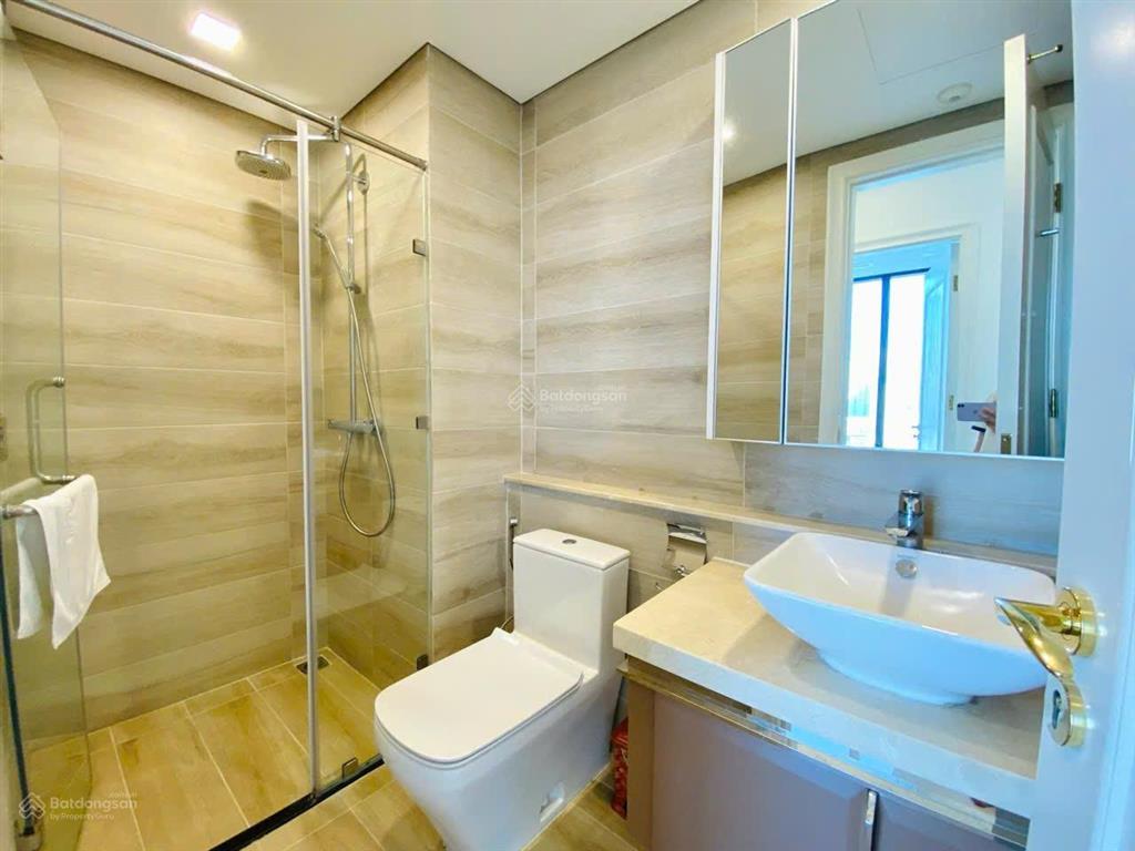 Hàng hiếm quận 1  giá đầu tư tốt nhất căn hộ 2pn 2wc 72m vinhomes golden river