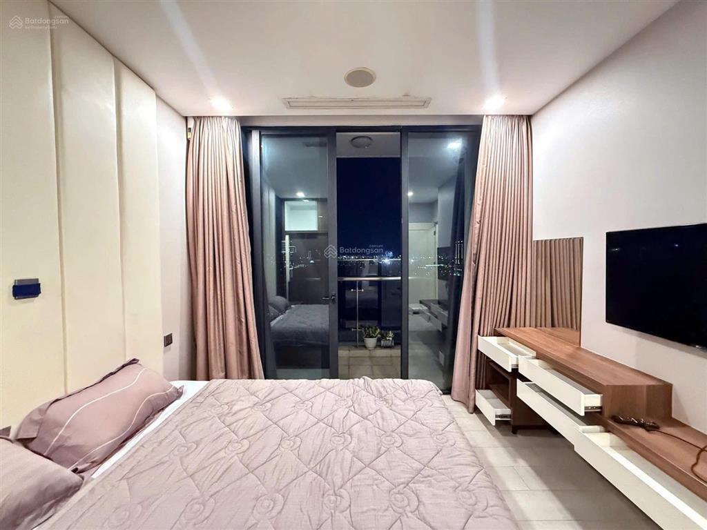 Siêu phẩm 3pn vinhomes golden river view sông thoáng đẹp, xem nhà 24/7