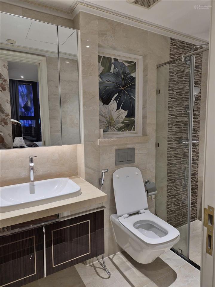 Bán gấp 2pn vinhomes golden river q1 | 79m view sông  bitexco | full nội thất | 26 tỷ all in