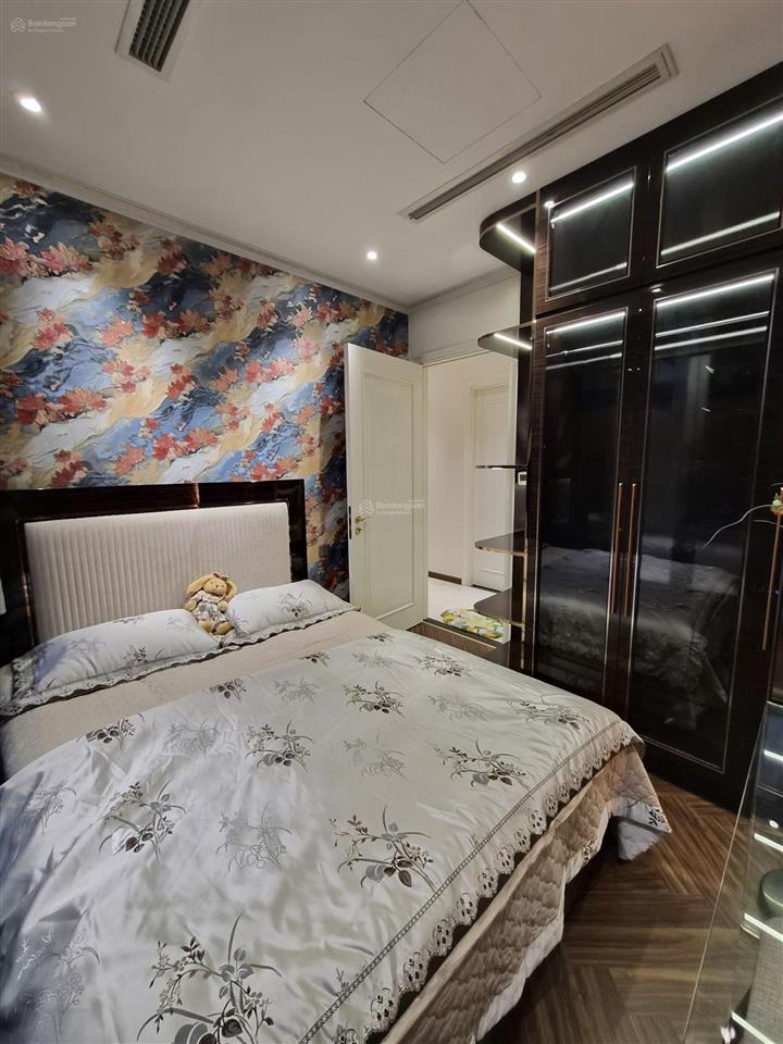 Bán gấp 2pn vinhomes golden river q1 | 79m view sông  bitexco | full nội thất | 26 tỷ all in