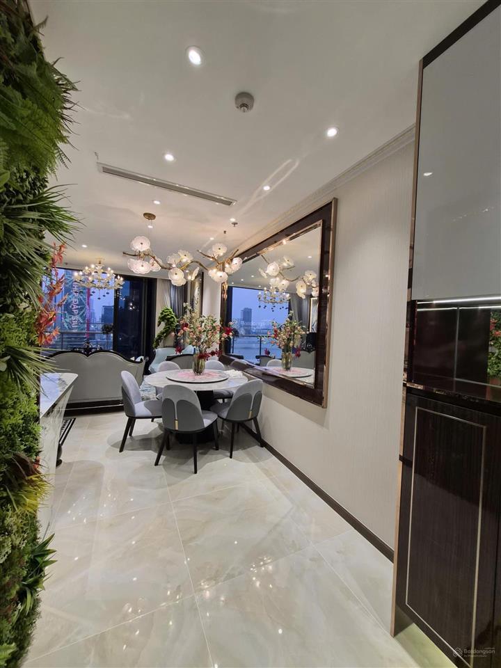Bán gấp 2pn vinhomes golden river q1 | 79m view sông  bitexco | full nội thất | 26 tỷ all in