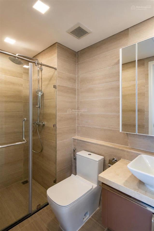 Bán 2pn vinhomes golden river q1 72m view landmark 81 16 tỷ all in