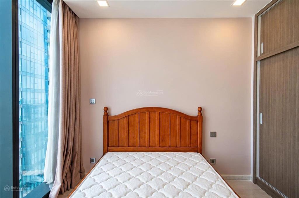 Bán 2pn vinhomes golden river q1 72m view landmark 81 16 tỷ all in