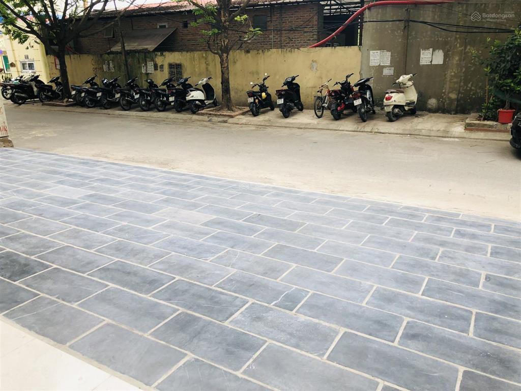 Cho thuê văn phòng 110m2 mặt tiền 10m gần aeon mall hà đông