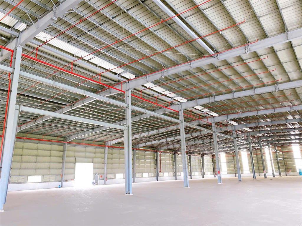 Cần cho thuê 5400m2 mới xây dựng trong kcn thuận thành bắc ninh đầy đủ pccc, giấy tờ đầy đủ