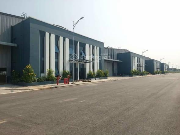 Cho thuê nhà xưởng 2500m2 mặt tiền ql2 phúc thắng vĩnh phúc đầy đủ pccc tiêu chuẩn, đầy đủ fdi, epe