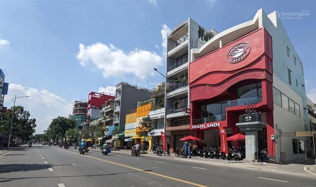 Giảm sâu 800tr nhà hậu giang 60m2 4.5x14 hxh thông gần mặt tiền phố ẩm thực chợ bình tây chỉ 6 tỷ