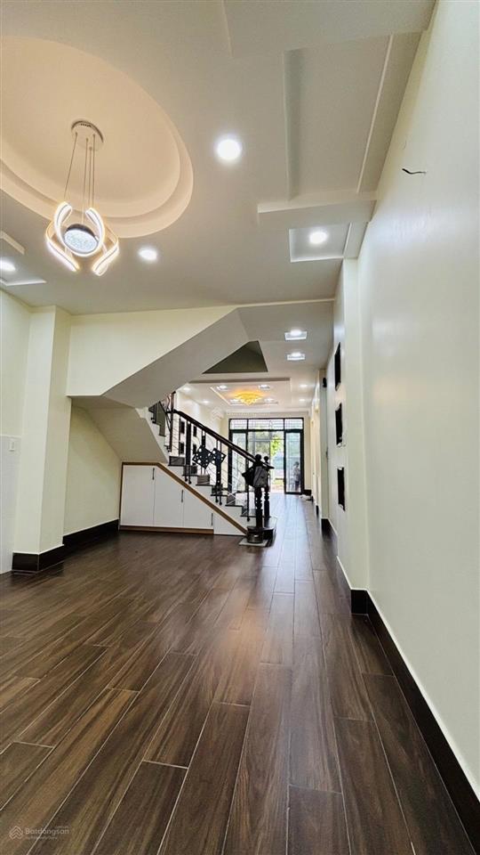 Mặt tiền đường số 16m phạm thể hiển  ô tô đậu đỗ ngày đêm  4x20 nhà 4 tầng kiên cố 4pn chỉ 8.8 tỷ