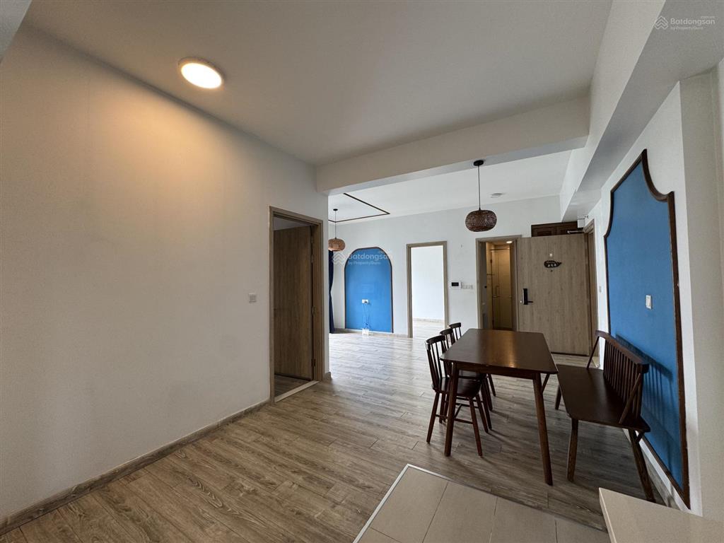 Chính chủ bán căn 3208 tòa lake 2 view golf+hồ thiên nga ban công rộng 77,5m2, 2n2wc giá tốt có tl