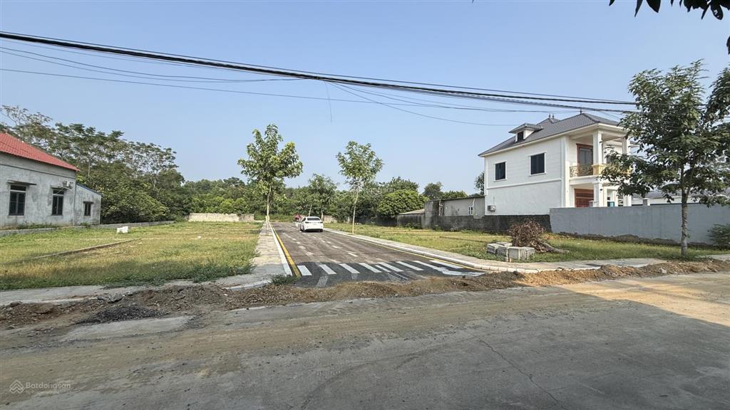 Bán đất 100m2, giá 27 triệu / m2 tại đường cây lim, xã phú cát, huyện quốc oai, hà nội