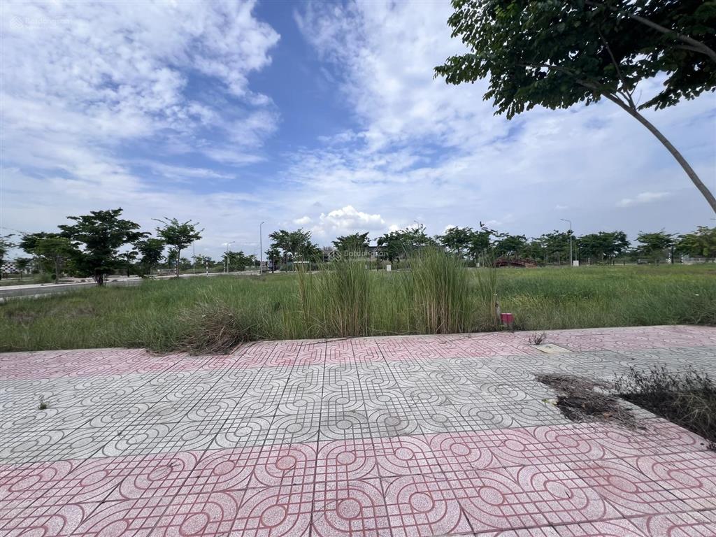 Bán đất nền dự án quốc linh diamond city, đức hòa, long an, 2 tỷ, 90m2, giá cực chất, view đẹp