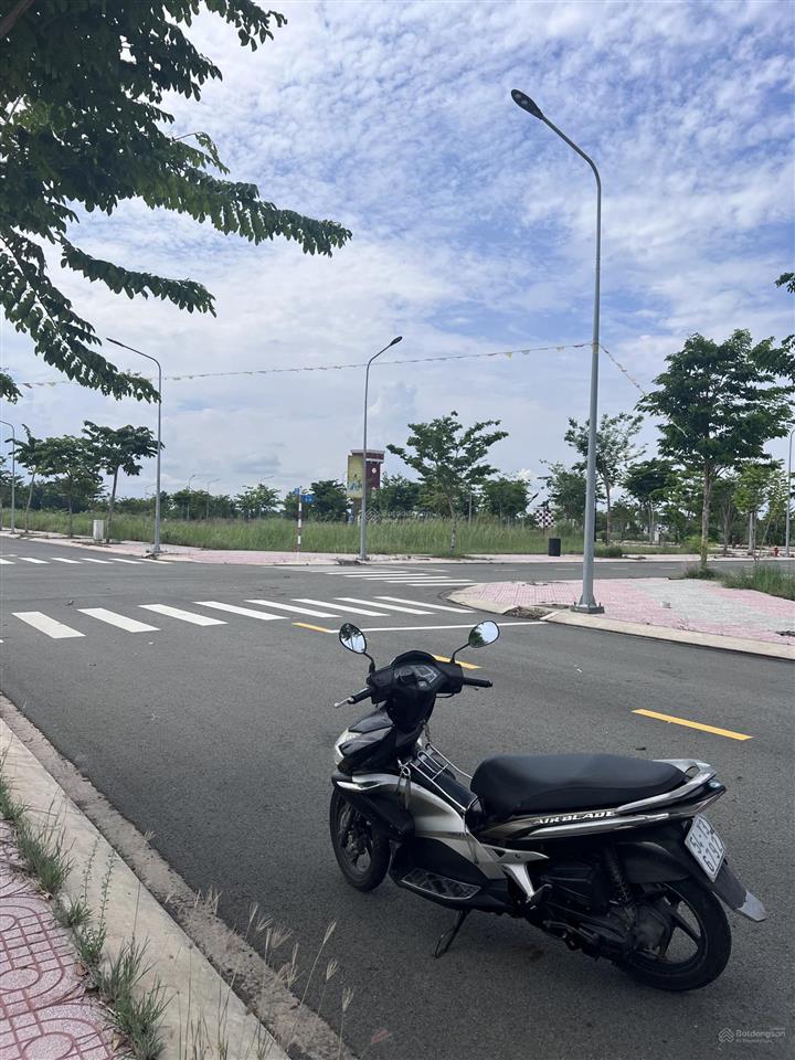 Bán đất nền dự án quốc linh diamond city, đức hòa, long an, 2 tỷ, 90m2, giá cực chất, view đẹp