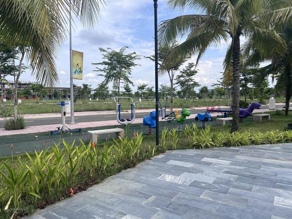 Bán đất nền dự án quốc linh diamond city, đức hòa, long an, 2 tỷ, 90m2, giá cực chất, view đẹp