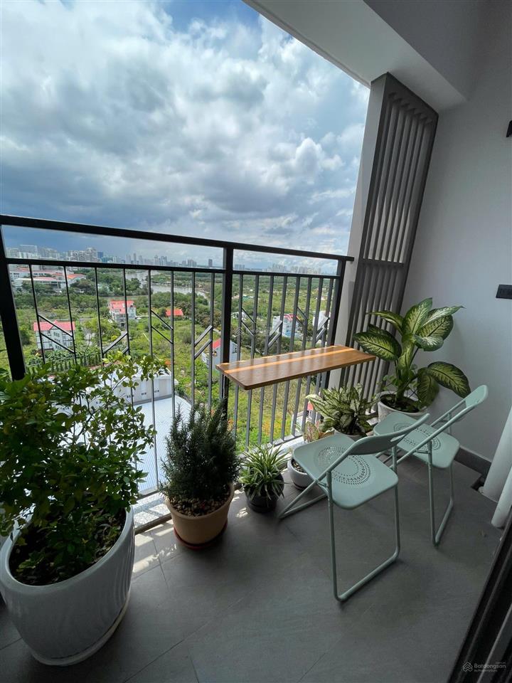 Cho thuê căn hộ saigon south 13.5 triệu/ tháng