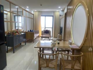 Căn hộ view sông đẹp  thoáng mát  hiếm có