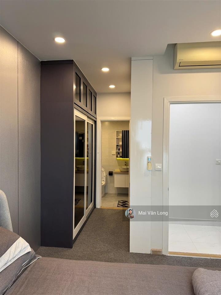 Bán căn 2pn 2wc 70m2 sổ hồng sẵn  view sông, pmh hướng đông mát mẻ  full nội thất đẹp