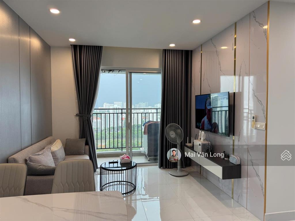 Bán căn 2pn 2wc 70m2 sổ hồng sẵn  view sông, pmh hướng đông mát mẻ  full nội thất đẹp